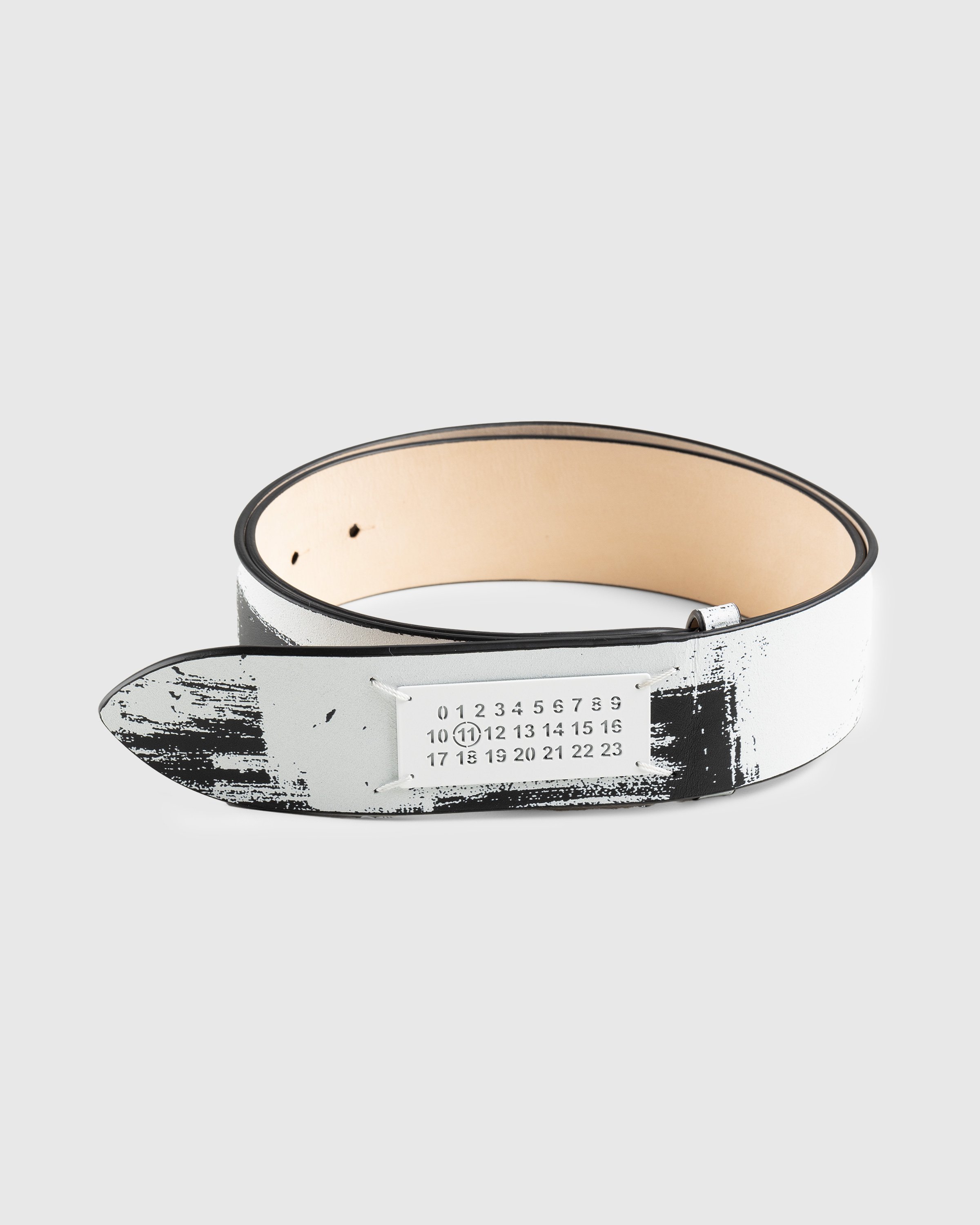 Maison Margiela – Distressed Leather Belt Black | Highsnobiety Shop