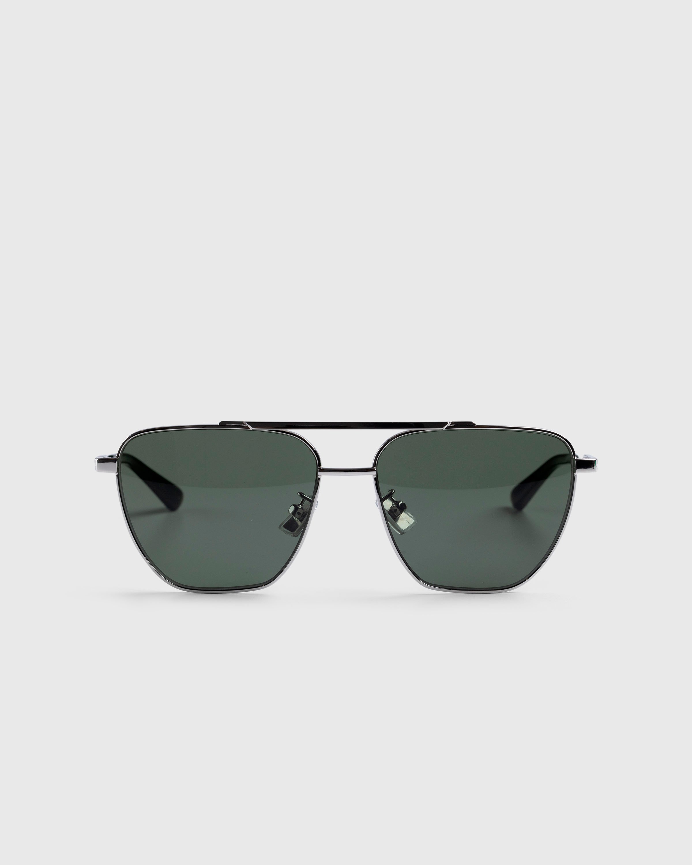 Bottega Veneta, round aviator sunglasses Silvery ref.1003502 - Joli Closet