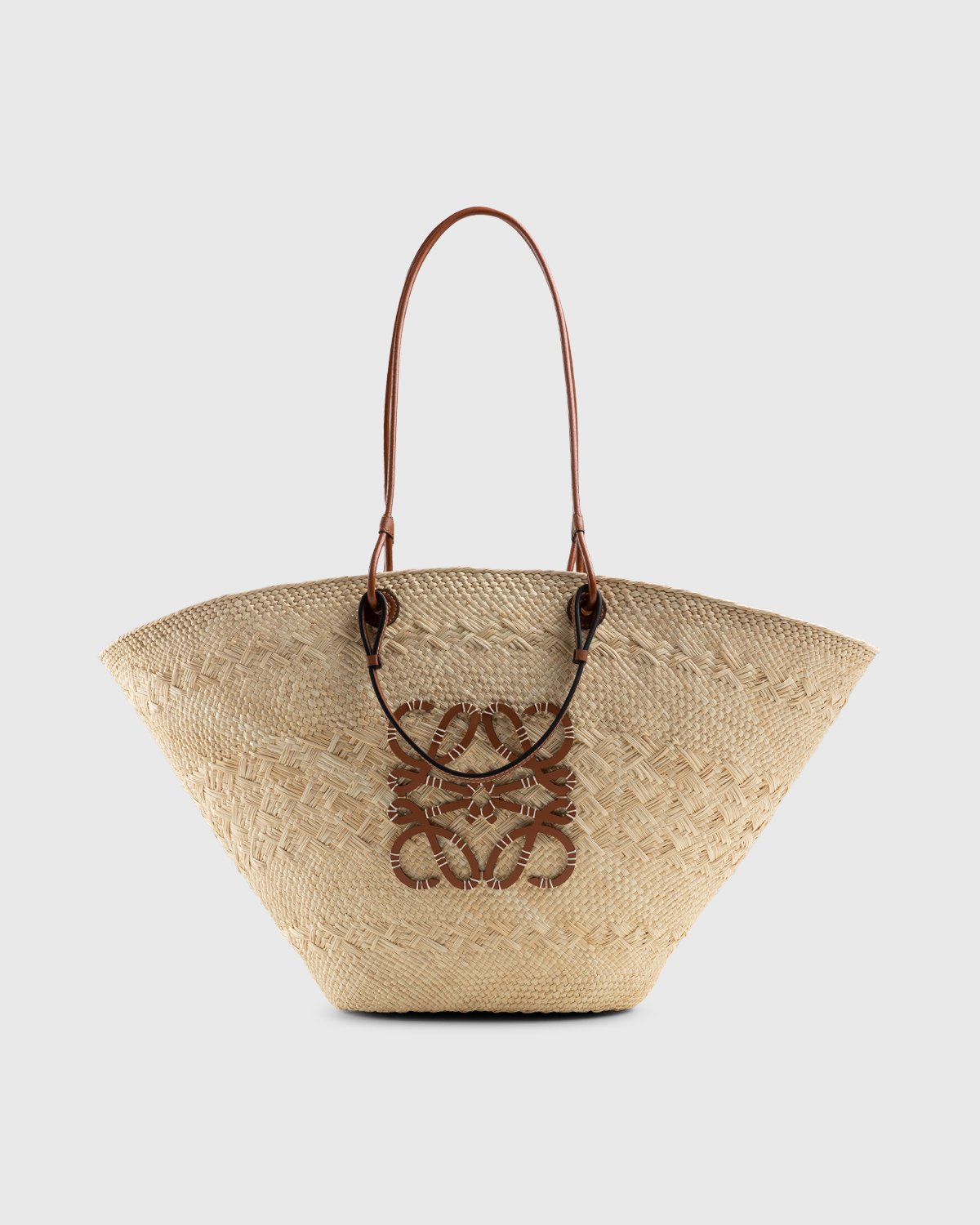 Large Anagram Basket bag in iraca palm and calfskin Natural/Tan - LOEWE