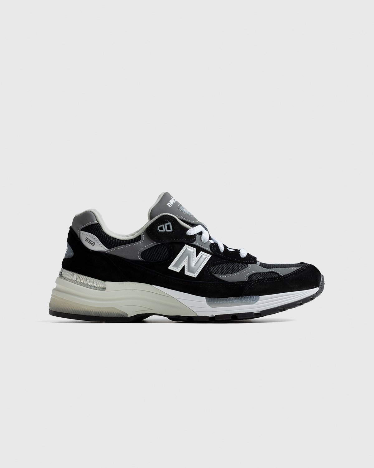 New Balance – M992EB Black | Highsnobiety Shop