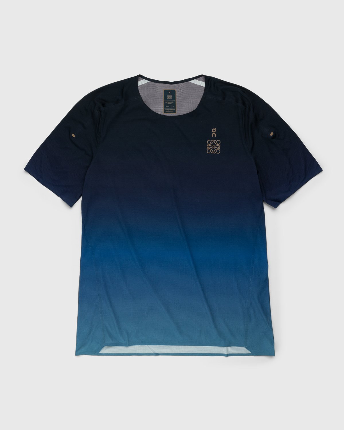Loewe x On – Men's Performance T-Shirt Gradient Blue | Highsnobiety Shop