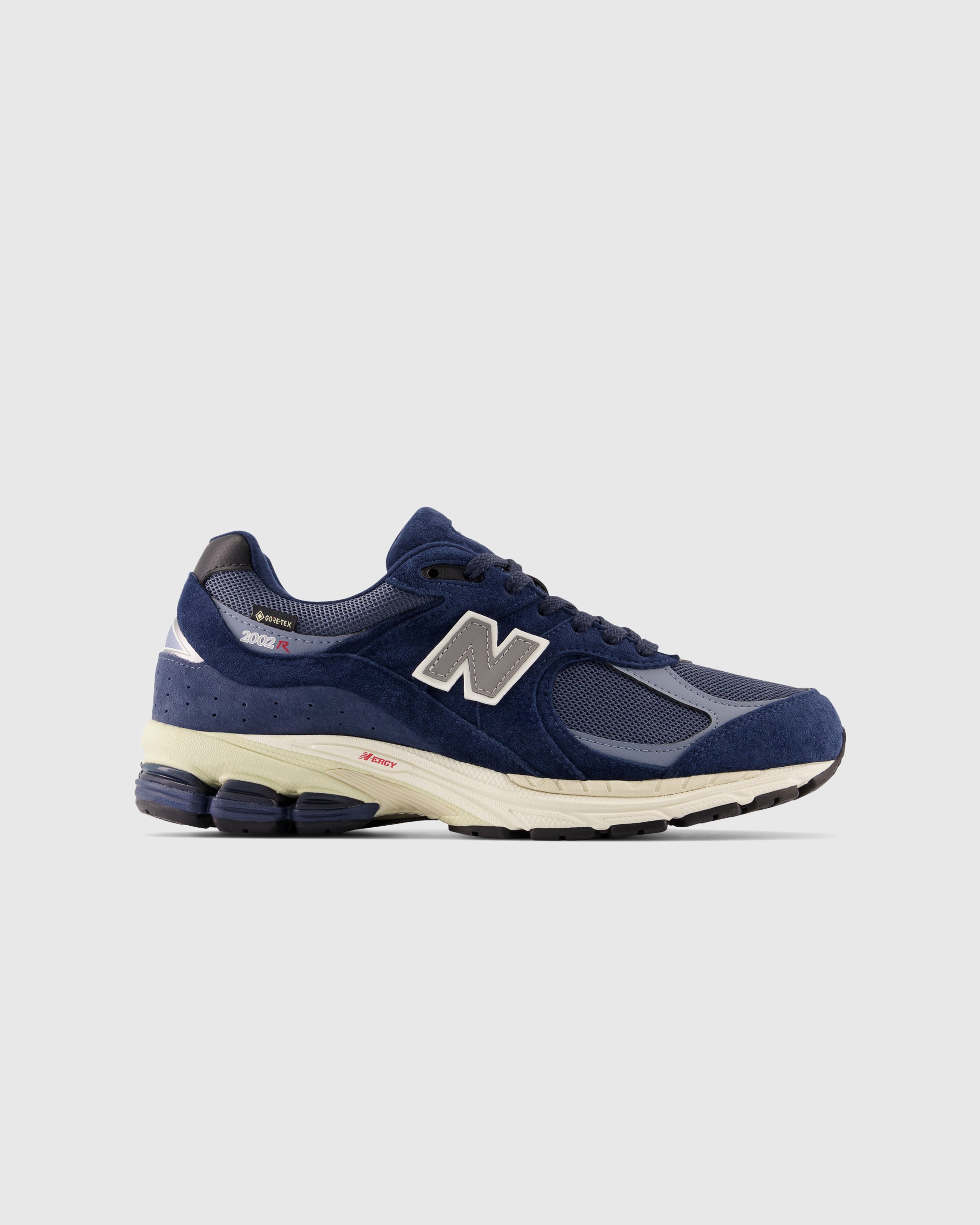 New Balance – M 2002 RXF Navy | Highsnobiety Shop